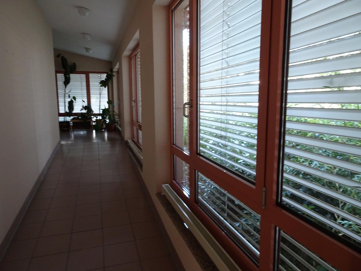 Hotel-Pension Schlossgarten Trippstadt エクステリア 写真